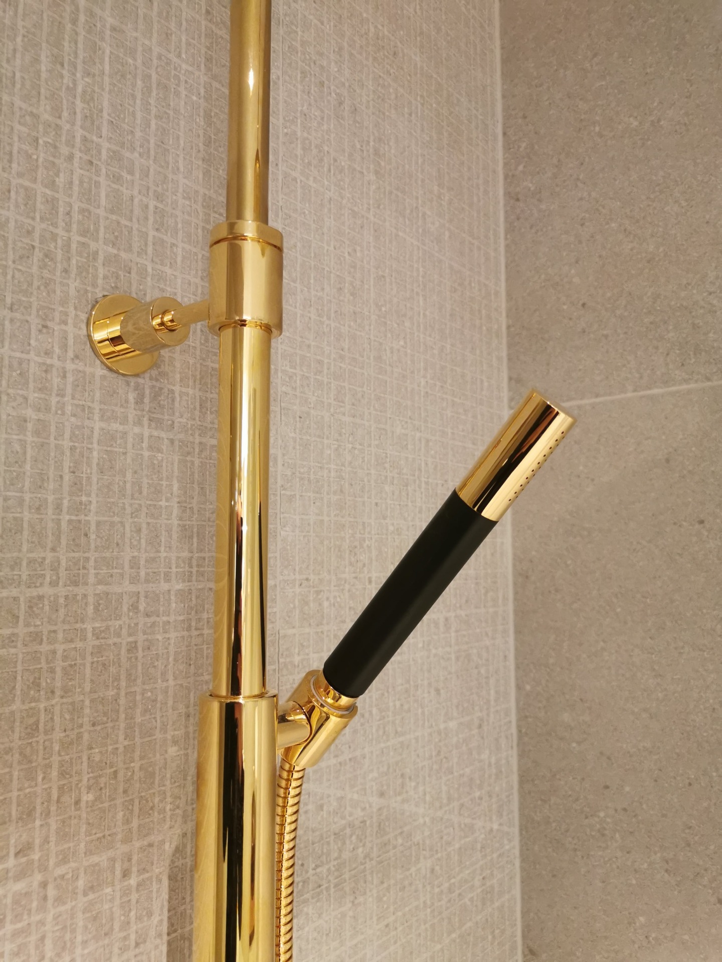 Add a touch of luxury Brass bathroom fixtures